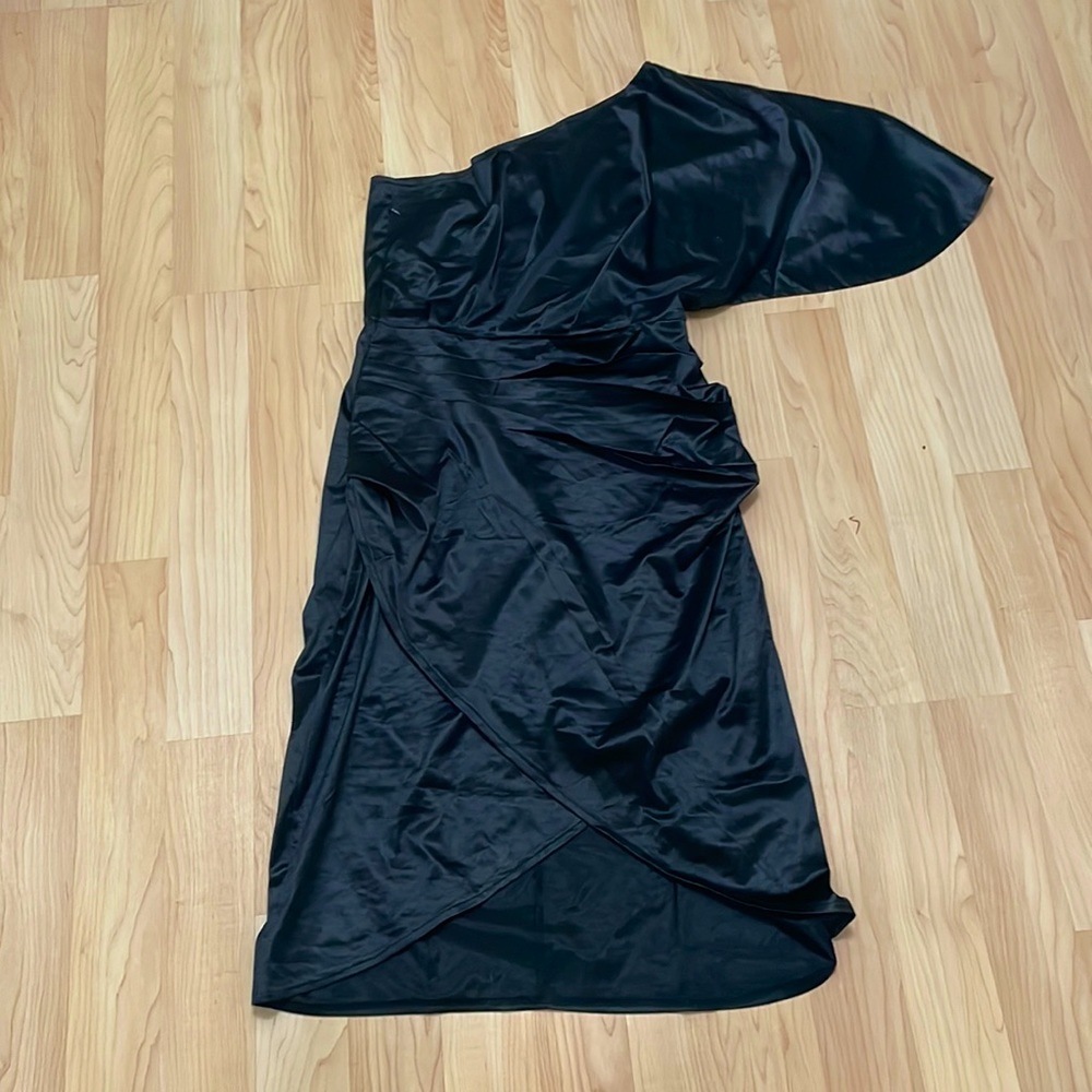 Ladmous black one shoulder cocktail dress. Size large. New with tags.